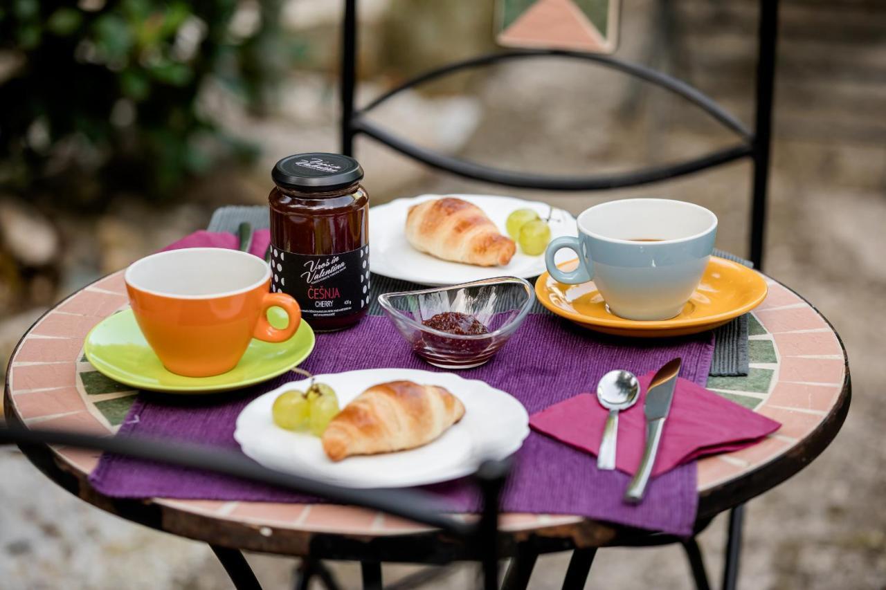 Miracolo Di Mare Retro Bed & Breakfast 3*