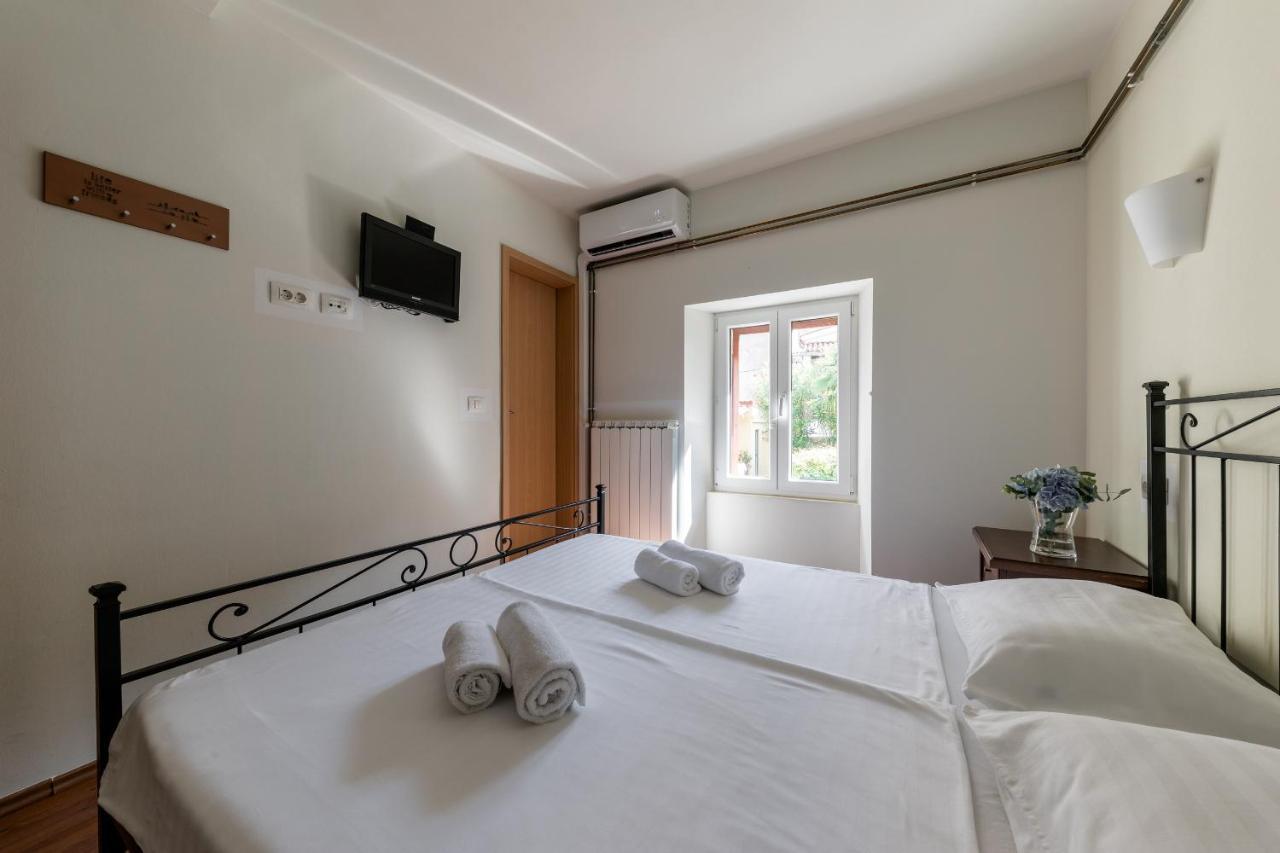 Miracolo Di Mare Retro Bed & Breakfast 3*